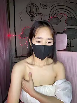 TiNa 04 online show from December 2025 12:11:01 AM