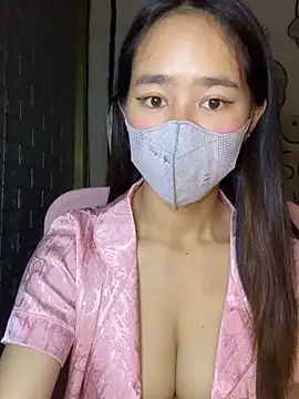 TiNa 04 online show from September 2025 11:22:02 PM