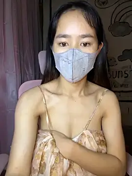 TiNa 04 online show from October 2025 10:21:01 PM