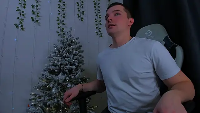 Your Claddagh online show from December 2025 05:38:01 PM