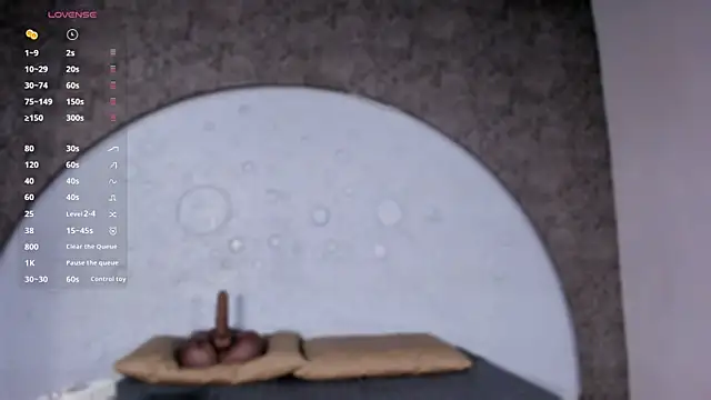 ReinaChloe online show from April 2026 04:24:02 PM