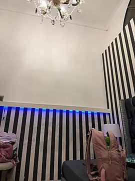 ReinaChloe online show from June 2026 03:52:02 AM