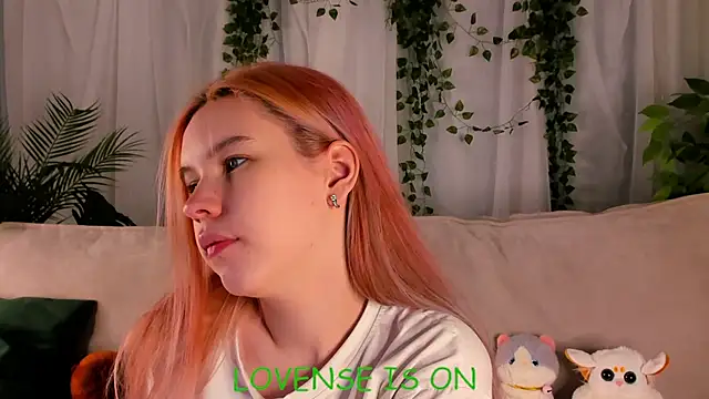 ElizSpieth online show from October 2025 02:01:01 AM