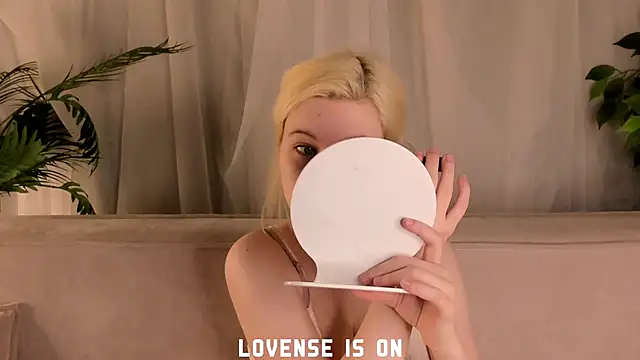 ElizSpieth online show from November 2025 01:09:02 AM