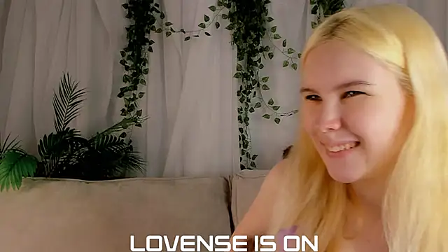 ElizSpieth online show from October 2025 02:01:01 AM