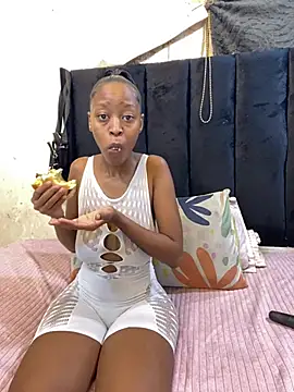 LonelyQueenxx25 online show from March 2026 08:36:01 PM