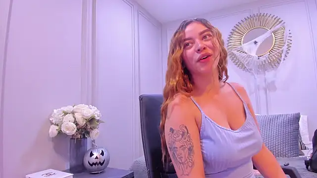 CharlotteBrownn  online show from November 2025 01:22:01 AM