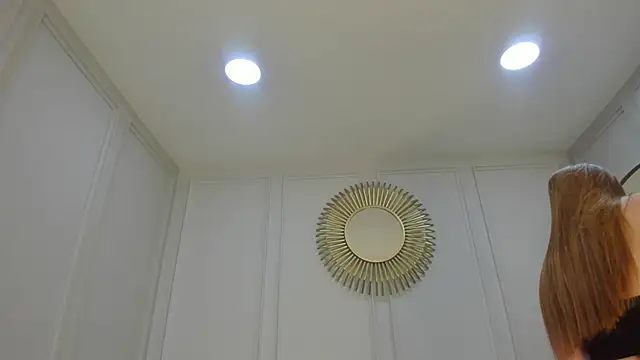 CharlotteBrownn  online show from November 2025 03:20:01 AM