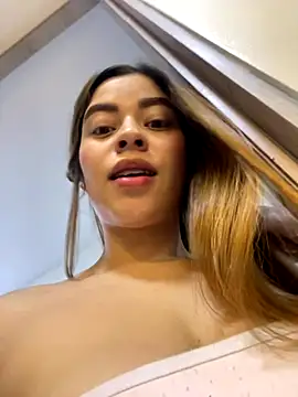 CharlotteBrownn  online show from November 2025 03:22:01 AM