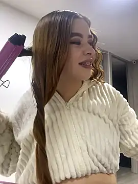 CharlotteBrownn  online show from November 2025 03:43:01 AM