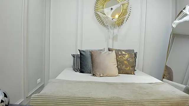 CharlotteBrownn  online show from October 2025 03:06:01 AM