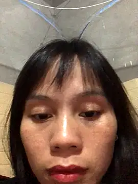 Snapshot of QuingLin chatting on September 2025 12:10:01 PM QuingLin online show from September 2025 12:10:01 PM