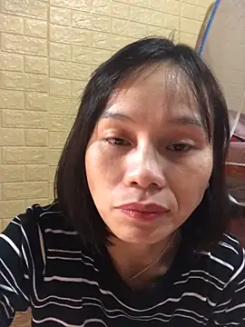 Snapshot of QuingLin chatting on September 2025 05:47:01 AM QuingLin online show from September 2025 05:47:01 AM