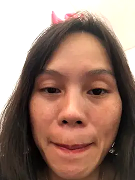 Snapshot of QuingLin chatting on September 2025 11:28:01 AM QuingLin online show from September 2025 11:28:01 AM
