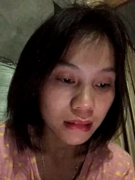 Snapshot of QuingLin chatting on October 2025 02:42:02 PM QuingLin online show from October 2025 02:42:02 PM