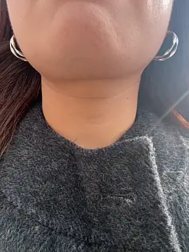 feifei 521 online show from October 2025 06:12:02 AM