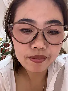 feifei 521 online show from October 2025 01:59:01 PM