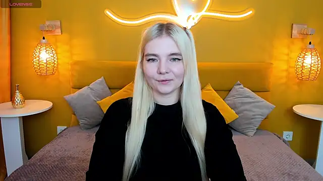 RuthBryant online show from November 2025 12:58:02 AM