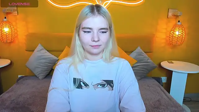 RuthBryant online show from November 2025 12:42:02 AM