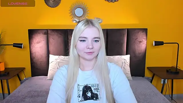 RuthBryant online show from October 2025 01:07:01 AM