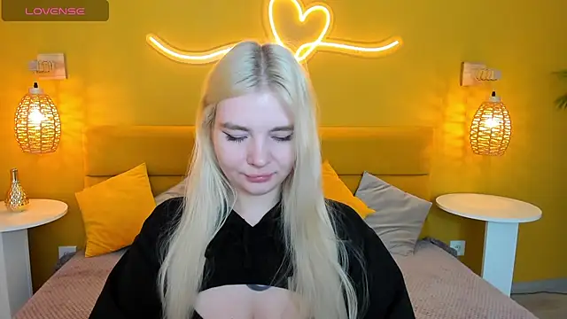 RuthBryant online show from October 2025 01:07:02 AM