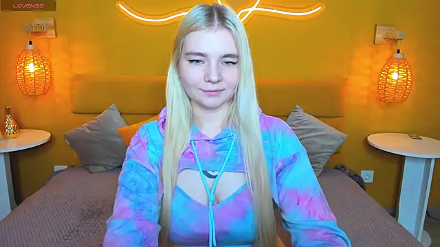 RuthBryant online show from November 2025 12:36:02 AM