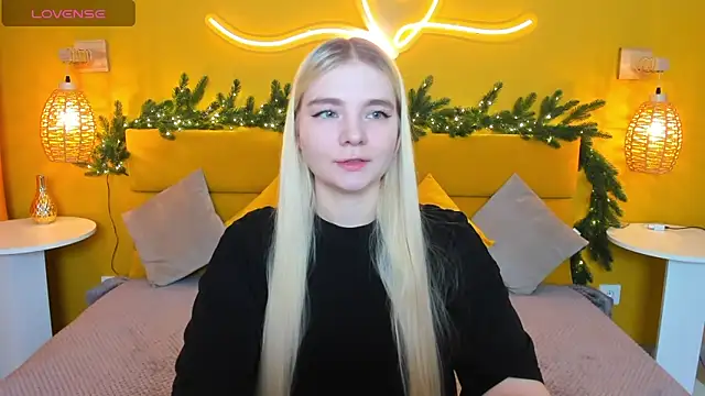 RuthBryant online show from November 2025 12:33:02 AM