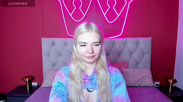 RuthBryant online show from September 2025 01:39:02 AM