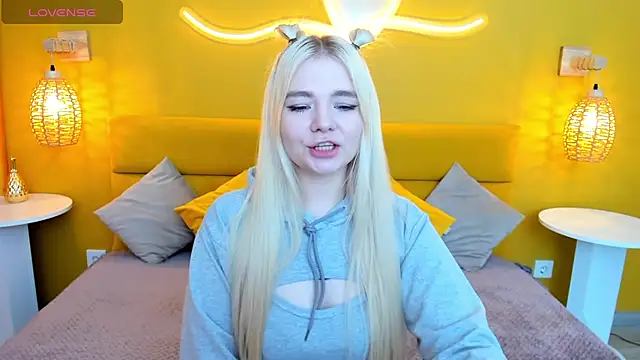 RuthBryant online show from October 2025 08:28:01 AM