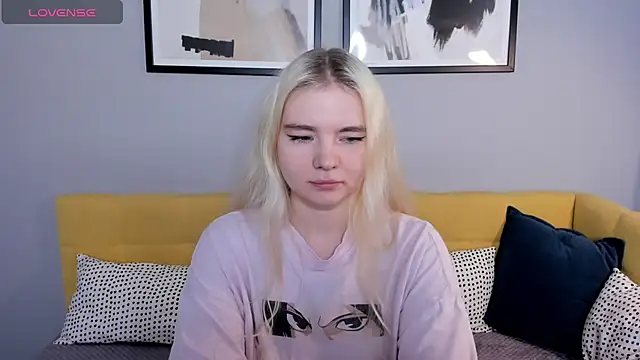 RuthBryant online show from November 2025 01:20:01 AM