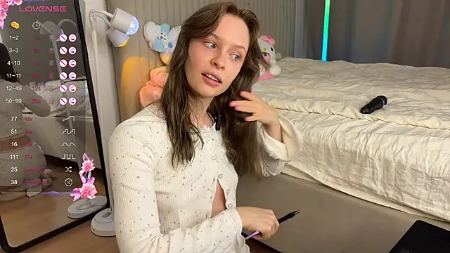 LiaVeygel online show from October 2025 03:15:01 PM