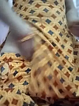 rani8008 online show from April 2026 06:00:02 PM