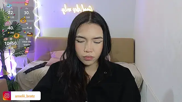 Ameliiaa tay online show from October 2025 11:33:02 AM