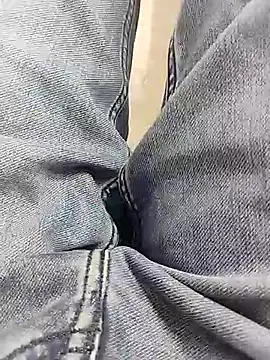 themasklover online show from April 2026 09:33:01 AM