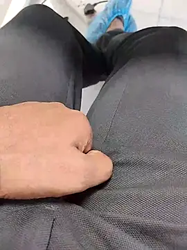 Snapshot of themasklover chatting on February 2026 07:52:02 AM themasklover online show from February 2026 07:52:02 AM