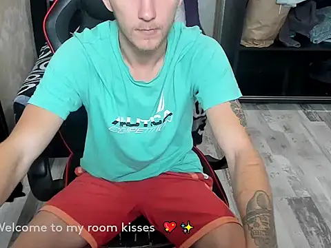 Snapshot of HugeDickFuck chatting on October 2025 10:52:02 PM HugeDickFuck online show from October 2025 10:52:02 PM