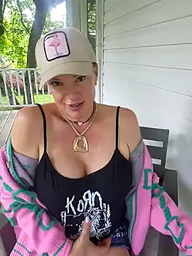 Sugarloveless online show from May 2026 12:12:01 AM