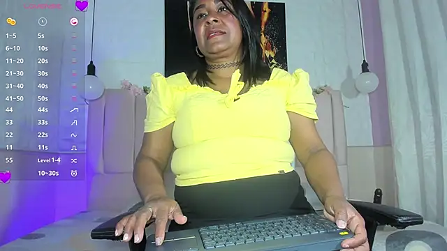 mya blaze online show from September 2025 12:22:02 PM