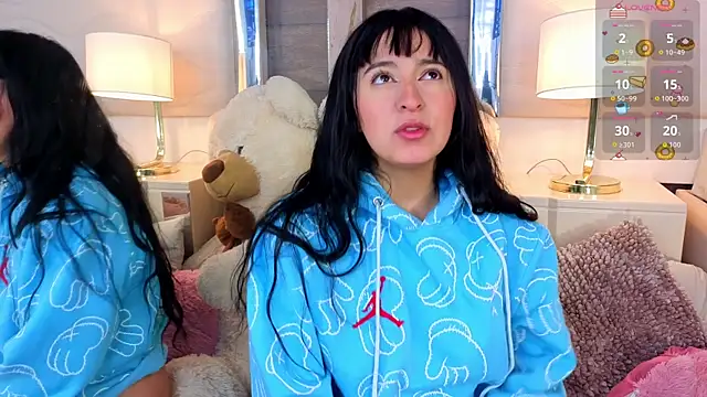 MeganAdamms online show from October 2025 12:39:02 PM