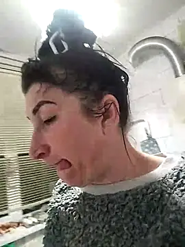 Funny Karina online show from February 2026 10:32:01 PM