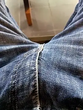 Snapshot of tyteo1010 chatting on January 2026 01:53:01 AM tyteo1010 online show from January 2026 01:53:01 AM