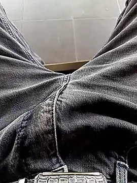 Snapshot of tyteo1010 chatting on January 2026 02:40:01 AM tyteo1010 online show from January 2026 02:40:01 AM