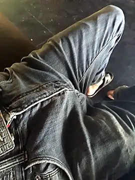 Snapshot of tyteo1010 chatting on January 2026 04:19:01 AM tyteo1010 online show from January 2026 04:19:01 AM