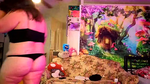 Snapshot of Princess__Kitty__ chatting on October 2025 09:11:02 PM Princess Kitty online show from October 2025 09:11:02 PM