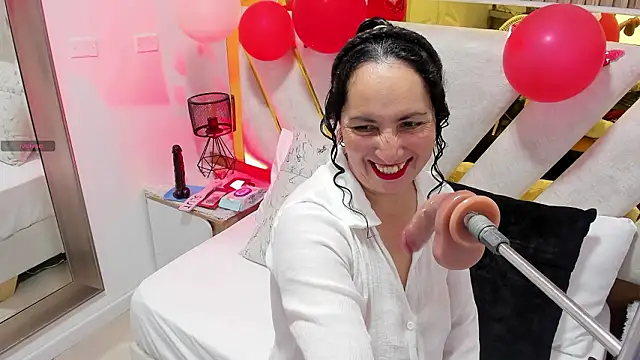 Luna Naughty1 online show from February 2026 07:43:01 PM