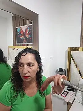 Luna Naughty1 online show from April 2026 07:31:01 PM