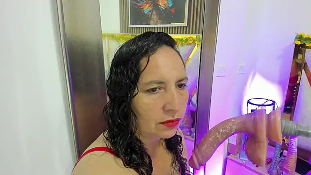 Snapshot of Luna_Naughty1 chatting on June 2026 09:29:02 AM Luna Naughty1 online show from June 2026 09:29:02 AM