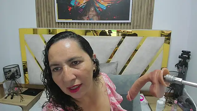 Snapshot of Luna_Naughty1 chatting on June 2026 06:41:02 PM Luna Naughty1 online show from June 2026 06:41:02 PM