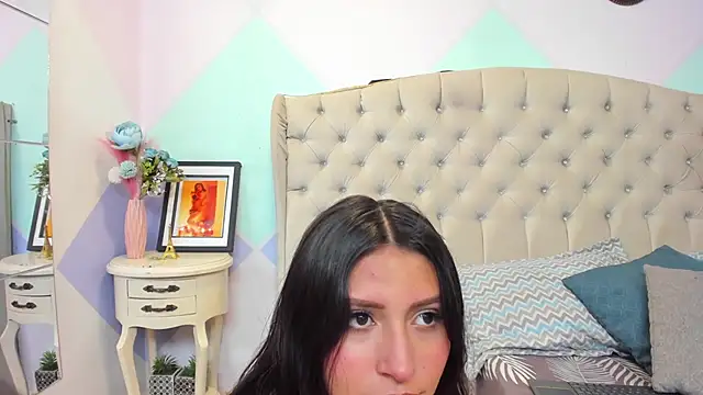 ZaharaSkylar online show from December 2025 11:55:01 AM