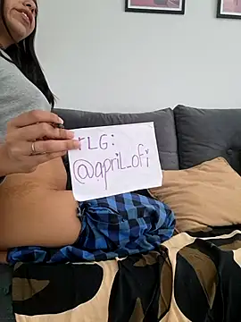 missapril0101 online show from April 2026 05:31:01 PM